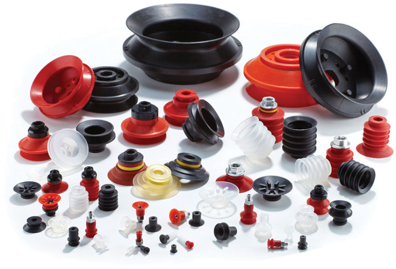 Widely spread flat and bellow suction cups for versatile use case.